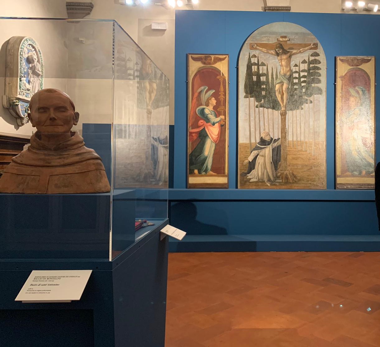 L’esposizione della tela del Pollaiolo e del busto in terracotta restaurati  insieme al riallestimento della cella, celebrano il quinto centenario della canonizzazione di Sant’Antonino
