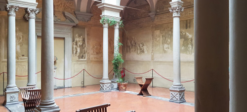 La Carità, il Battesimo di Cristo e le due scene dipinte dal Franciabigio