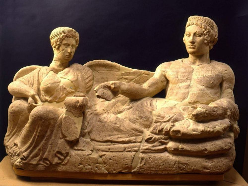 MAF Museo Archeologico Nazionale, Coperchio di sarcofago etrusco